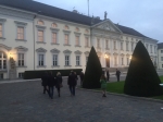 Münsterländer besichtigen Schloss Bellevue